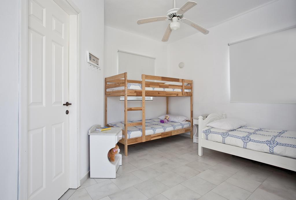 Sunday Hotel Antiparos Town Quarto foto